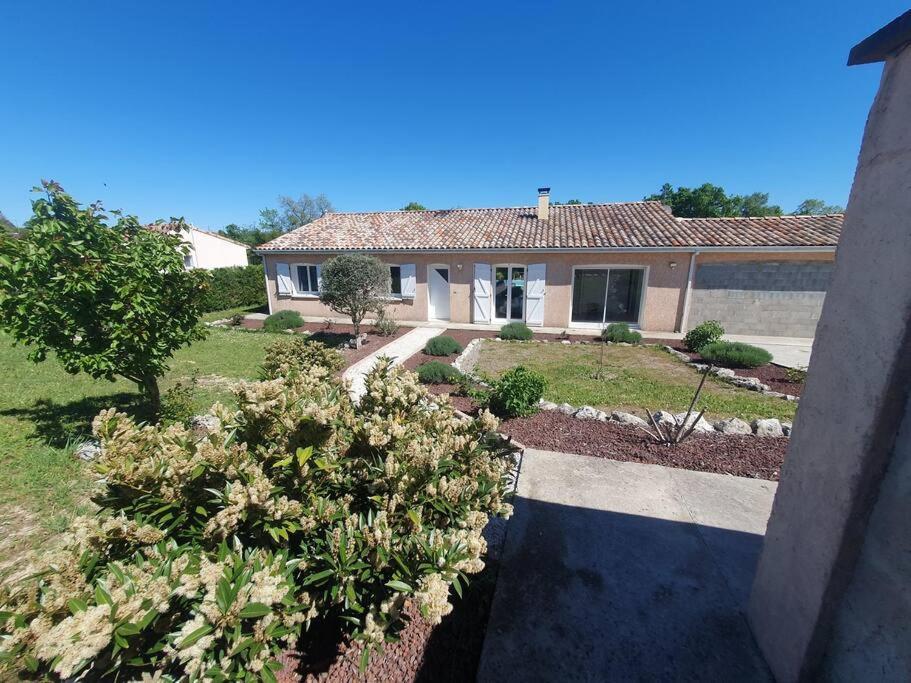 Ac Interlude Castelnau-de-Montmiral Exterior foto